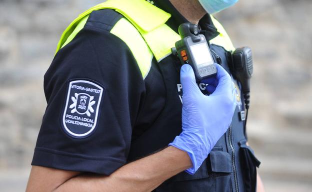 Detenido un varón de 56 años que vendía heroína en distintos puntos de Vitoria