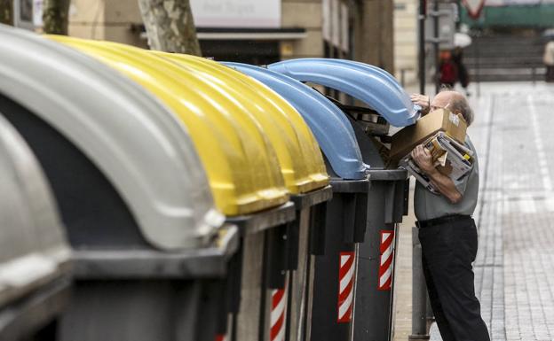 Vitoria instalará desde noviembre 873 nuevos contenedores de residuos orgánicos con chip