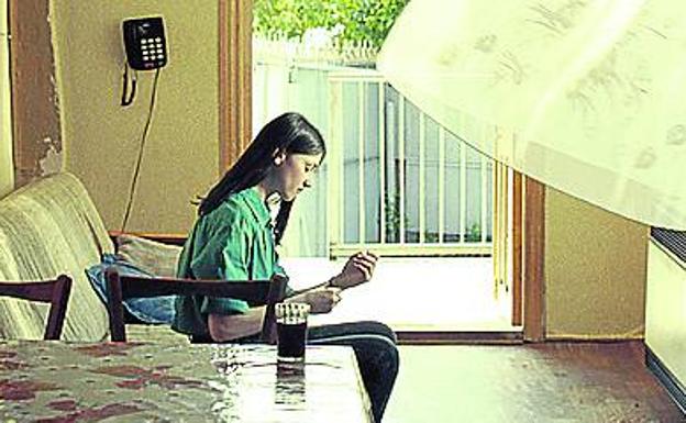 Crítica de '¿Qué vemos cuando miramos al cielo?' (DVD): Perros callejeros