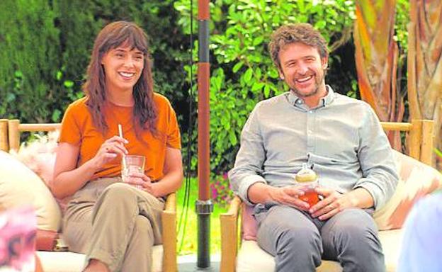 Crítica de 'Un novio para mi mujer' (2022): Tres son multitud