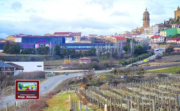 Una línea de alta tensión cruzará Álava de Labastida a Vitoria con 30 torres de hasta 70 metros