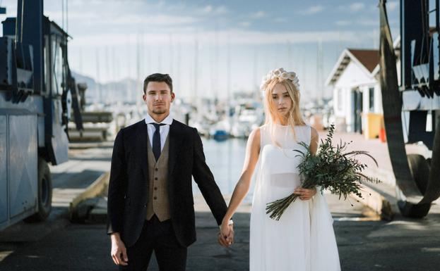 La mágica 'boda' de June y David junto al mar en Getxo