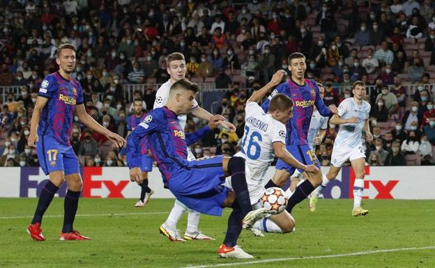 Piqué salva el primer 'match ball'