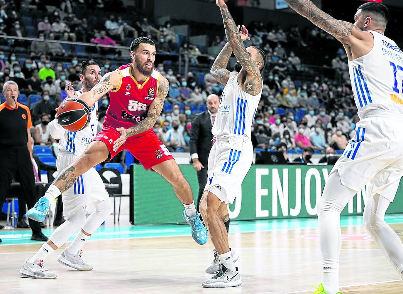 Mike James, la insurrección del coloso de Rodas