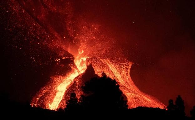 Una imagen de la erupción de Cumbre Vieja. /Miguel Calero / EFE