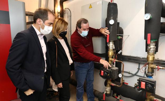 Bizkaia amplía su red de instalaciones de eficiencia energética con la puesta en marcha de una caldera de biomasa en Zeberio