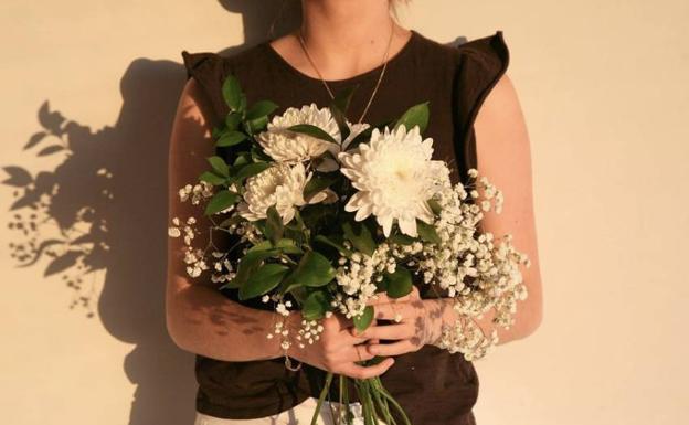 Llega a Bilbao un 'buffet libre' de flores: una tienda donde crear tu propio ramo