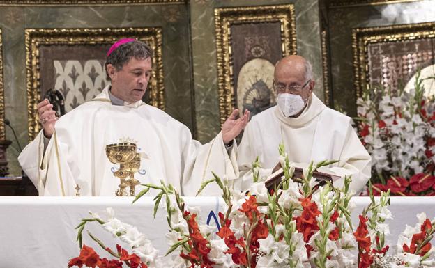 El obispo de Bilbao presidirá por primera vez la Misa de Todos los Santos en Derio