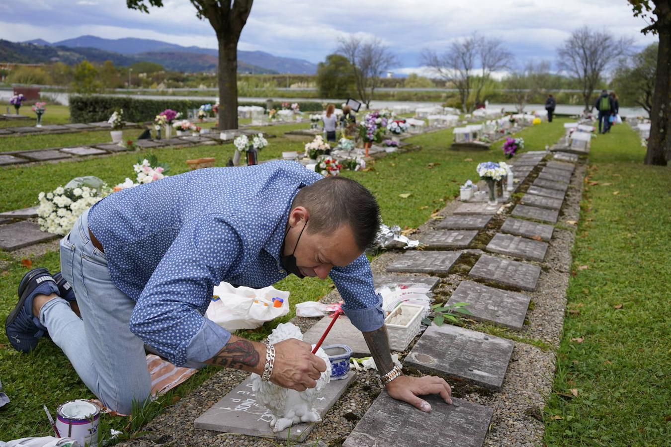 Los cementerios de Bizkaia se preparan para el día de Todos los Santos