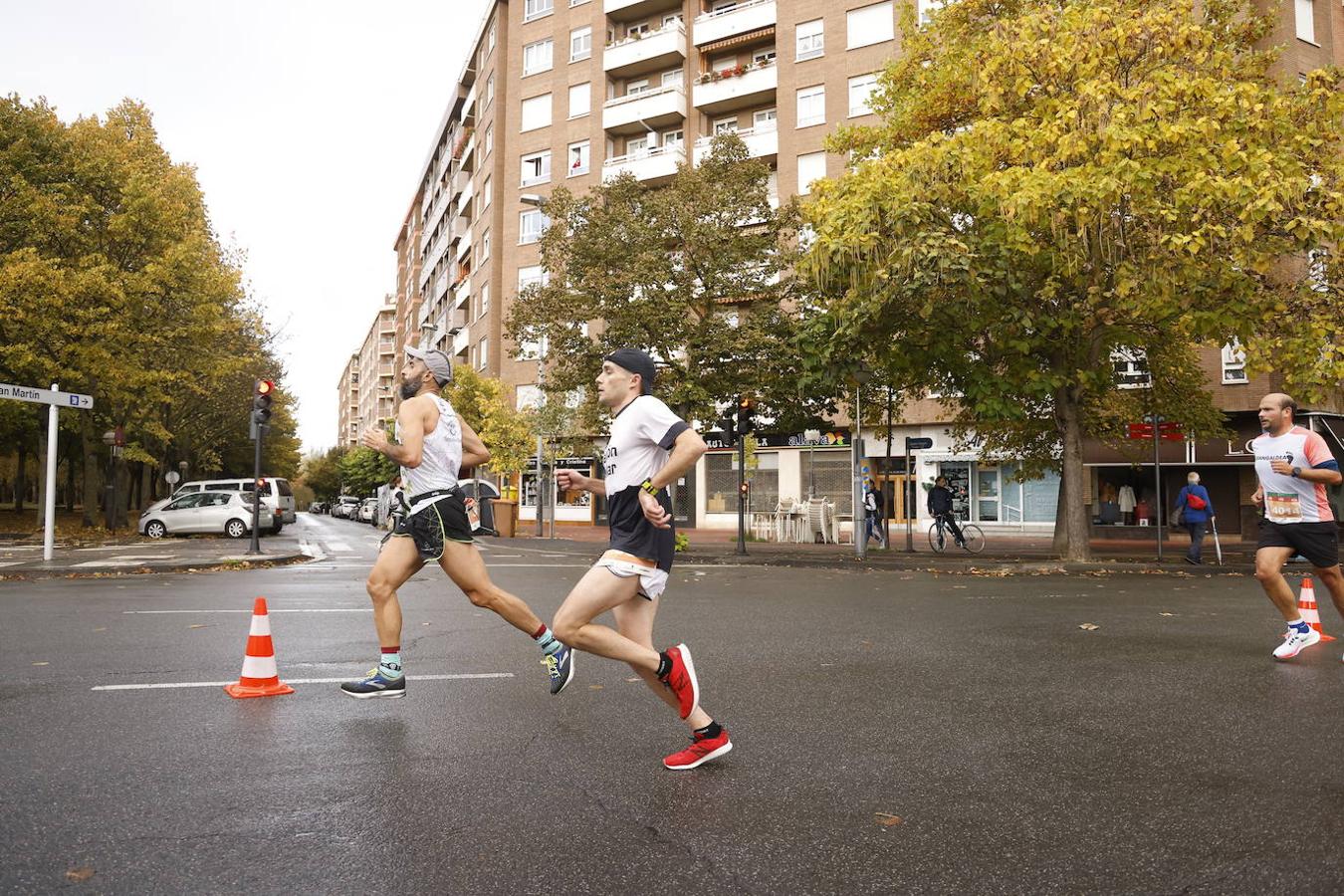 2.500 corredores inundan Vitoria en el Maratón Fiz