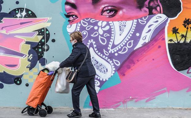 Álava suma 93 casos de Covid la última semana, pero aún resiste en zona verde
