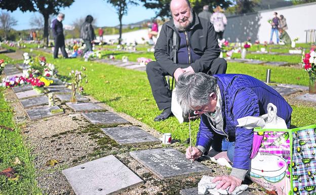 Bizkaia recupera la tradición de Todos los Santos