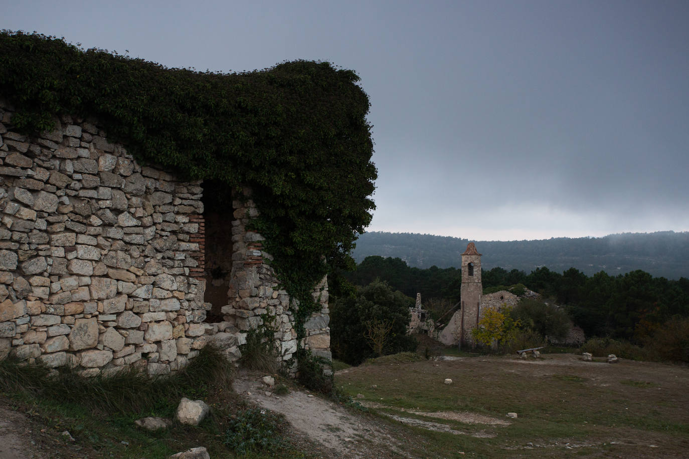 Las inquietantes ruinas de un 'pueblo maldito'