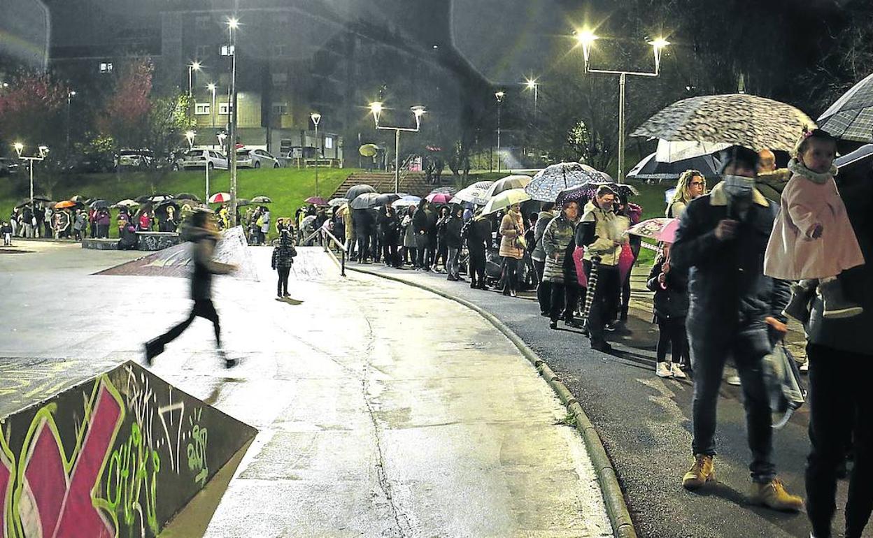 El Bosque De Los Deseos Leioa Las largas colas obligan a restringir el acceso a visitantes en el 'Bosque  de los Deseos' de Leioa | El Correo