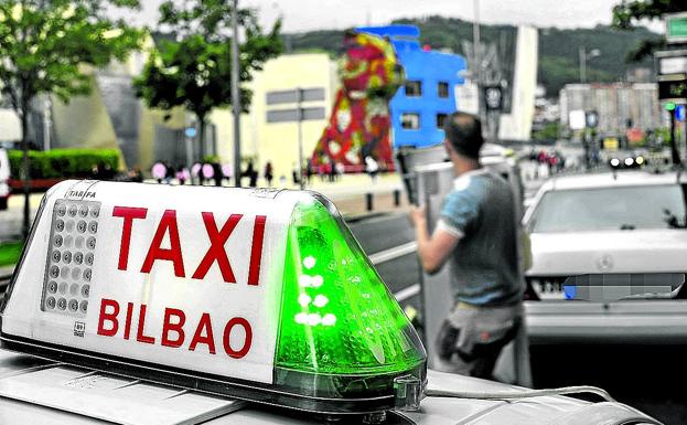 Taxistas de Bilbao piden ampliar su horario hasta fin de año