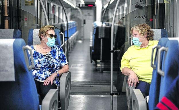 Usuarios del tren entre Bilbao y Santander retoman las protestas