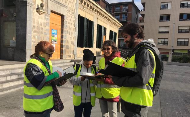 Llodio crea un programa de atención ciudadana con el plan de empleo