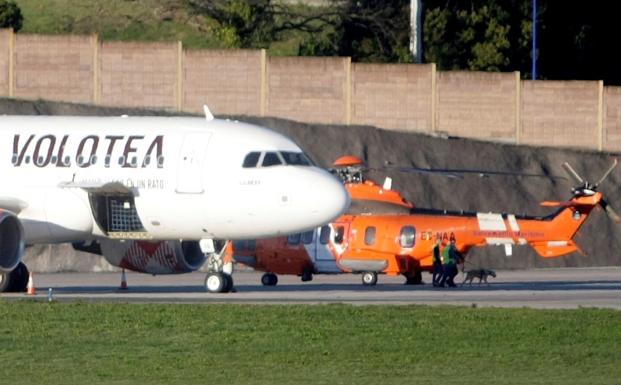 Investigan si la falsa amenaza de bomba en un vuelo Bilbao-La Coruña era «para perjudicar a un preso»