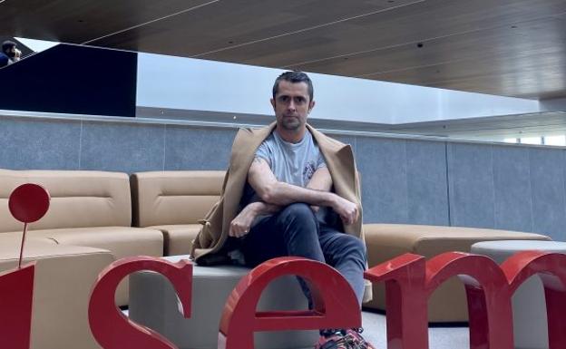 De Euskadi al mundo: la apasionante vida de Josu Aboitiz en Gucci