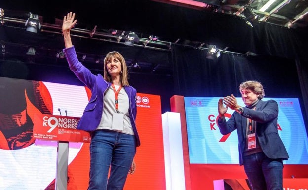 Mendia deja «manos libres» a Andueza para «revisar lo que haya que revisar» en el PSE