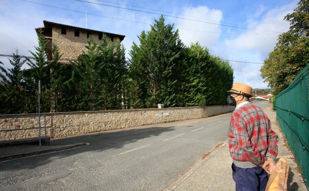 Valdegovía urge una orden de acceso para controlar la obra en la casa-torre de Espejo