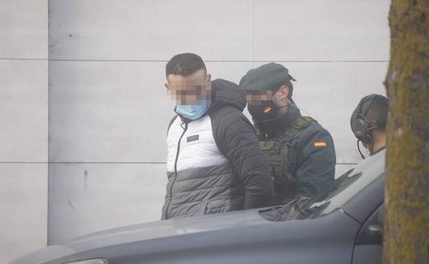 Prisión para 6 de los 13 detenidos en la operación antidroga de la Guardia Civil en Vitoria y Murgia