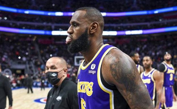 La agresión de LeBron James le cuesta un partido de sanción