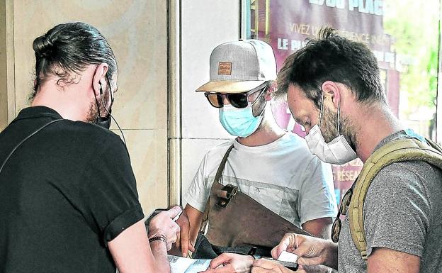 El Tribunal Superior se divide por vez primera para rechazar el pasaporte covid con el voto particular del juez Garrido