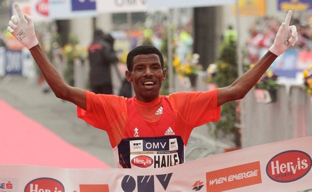 Haile Gebrselassie, dispuesto a ir al frente de guerra para defender a Etiopía