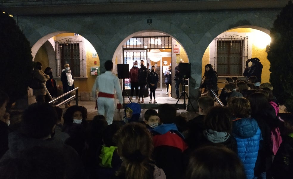 Zaldibar da inicio a sus fiestas de invierno con un txupinazo a medio gas el día después de entrar en zona roja