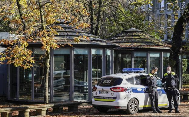 Desalojan a 4 okupas del sótano de uno de los bares cerrados de La Florida en Vitoria