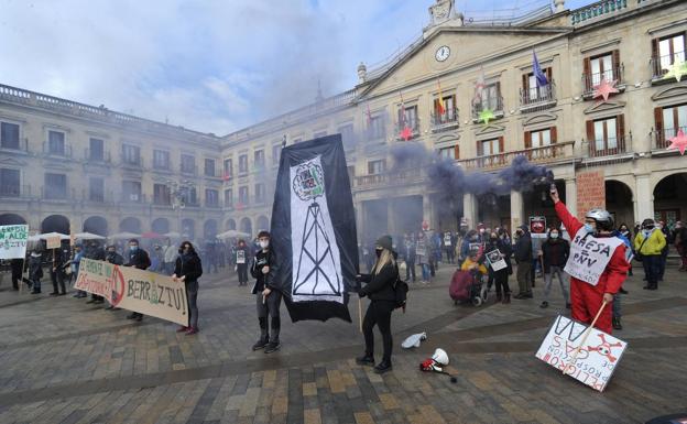 El Parlamento vasco rechaza paralizar la polémica Ley de Administración Ambiental