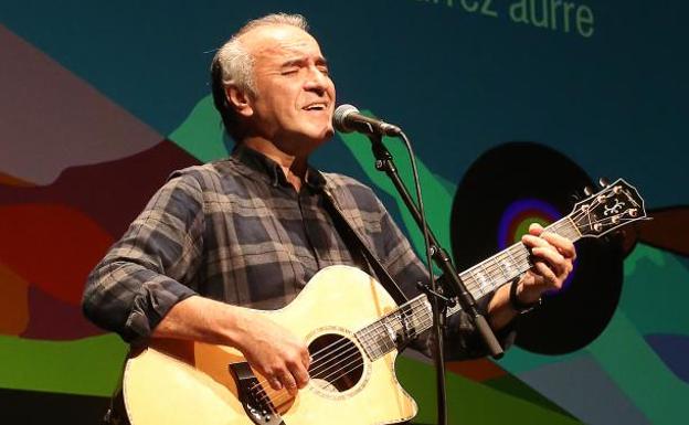 Umeen begiradatik sortutako 'Bañolet' telesaila estreinatu da Durangoko Azokan