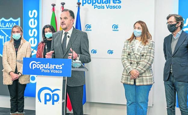 Iturgaiz reivindica al PP vasco como la «única alternativa constitucional»