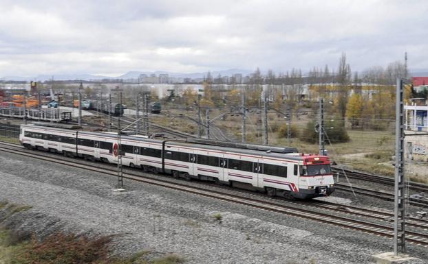 Una instalación en Júndiz o Arkaute para adaptar los trenes a la red del AVE