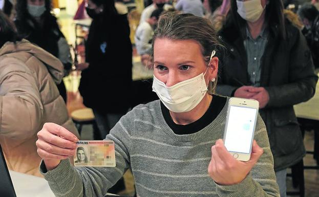 La vacunación se incrementa un 15,3% en Euskadi al calor del pasaporte covid