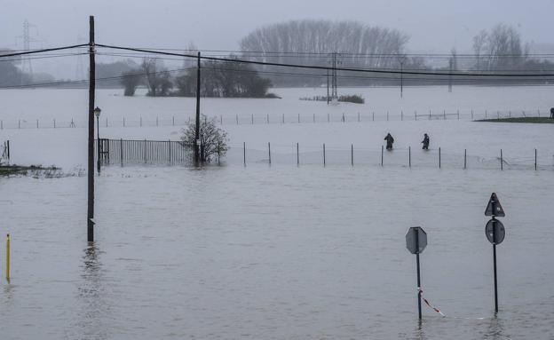 «El río nunca podrá contener caudales tan extraordinarios como estos»
