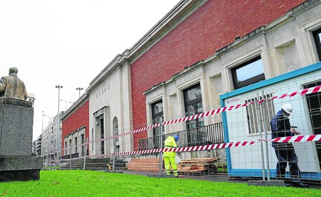 Las obras del Bellas Artes ya rodean el edificio antiguo