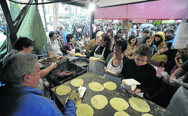 «Santo Tomás se podía haber celebrado, los centros comerciales están llenos»