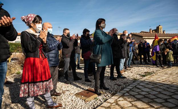 Homenaje a los fusilados en la Guerra Civil en La Puebla de Arganzón