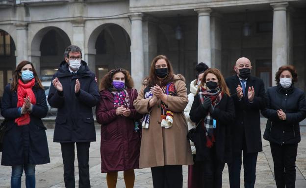 Recuerdan en Vitoria a las víctimas del terrorismo, «las únicas merecedoras de homenaje»