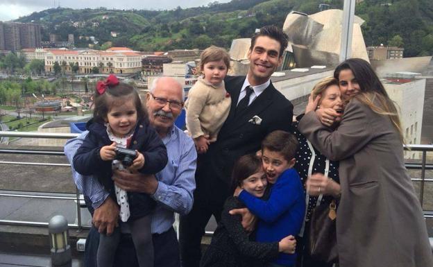 La Navidad en casa de los Kortajarena-Redruello: «La abuela se chiva de los regalos, pero hace una sopa...»