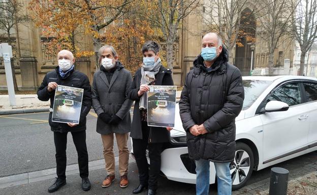 Los taxistas llevarán a mayores de tour gratis por las luces navideñas de Vitoria