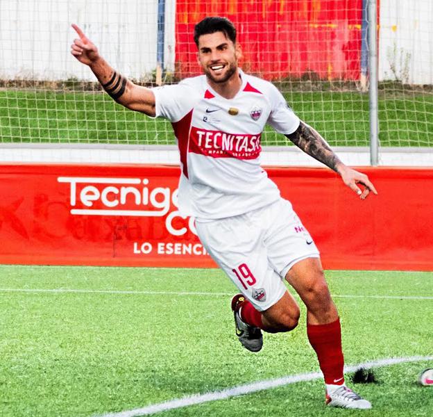 Jauregi, el delantero que rechazó al Athletic por la Real, visita este domingo Lezama