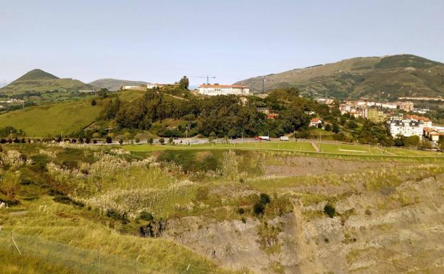 Por los viejos senderos mineros de Abanto Zierbena