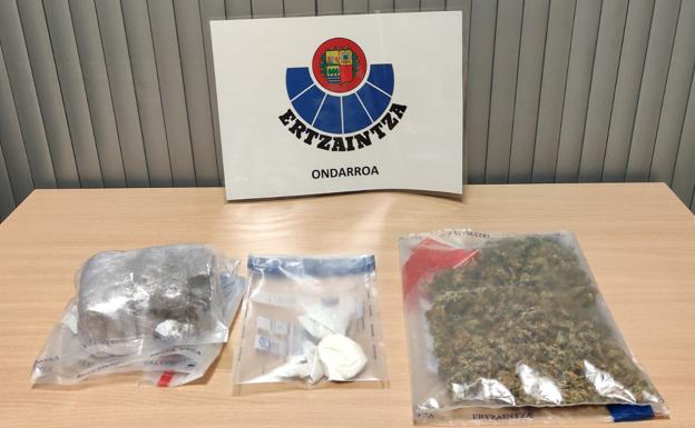 Dos detenidos en Berriatua por tráfico de drogas