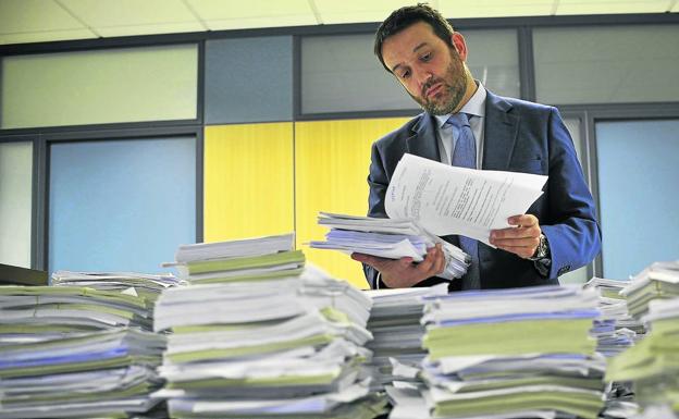 Las demandas contra la banca fuerzan la prórroga de los tribunales especiales