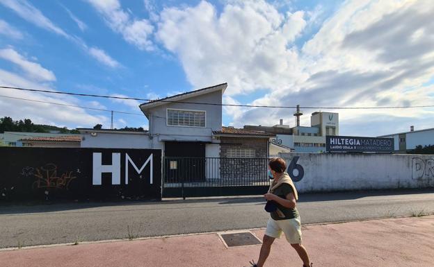 El PP critica los daños por el cierre del matadero de Llodio