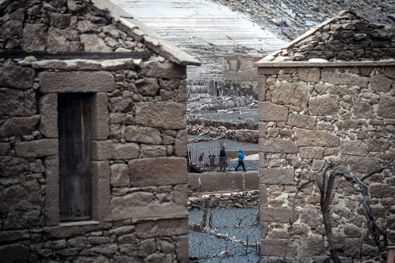 El pueblo gallego que emerge de las aguas