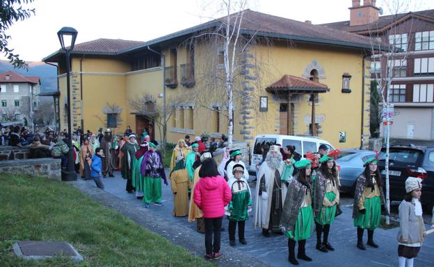 Amurrio descarta la cabalgata y los Reyes saludarán en la plaza